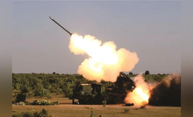 रक्षा मंत्रालय ने 79 हजार करोड़ की सैन्य खरीद को दी मंजूरी, सेना के तीनों अंग होंगे और मजबूत